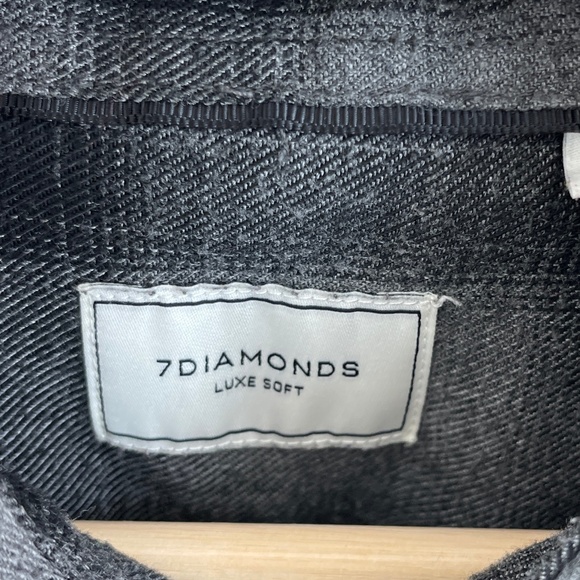 7 Diamonds Luxe Soft Gray/Black Plaid Flannel - Picture 3 of 4